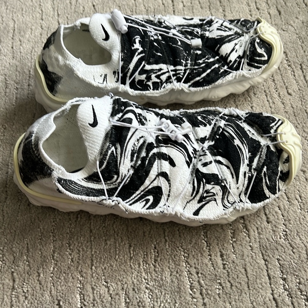 Nike ISPA